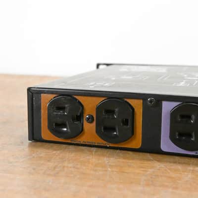 Monster Power PRO 2500 PowerCenter 10-Outlet Power Conditioner CG0119Y image 9