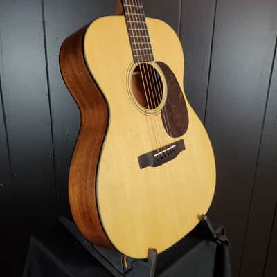 Martin 000-18 Standard Series Acoustic Guitar, Natural with Aging Toner, Free Ship, #583 image 2
