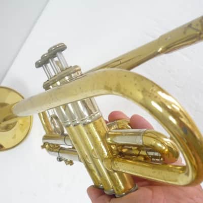 Trompeta Bach Stradivarius 37 Corporation en muy buen estado image 10