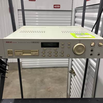 Akai S2000 MIDI Stereo Digital Sampler 1995 - White