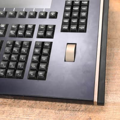 ETC ION 1000 Lighting Console CG01DYY image 4