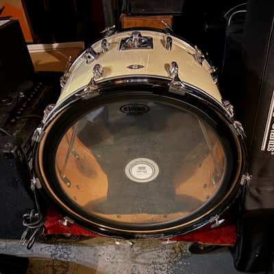 Slingerland No. 140 (Standard Tom-Tom) 1978-1979 - White Glossy image 2