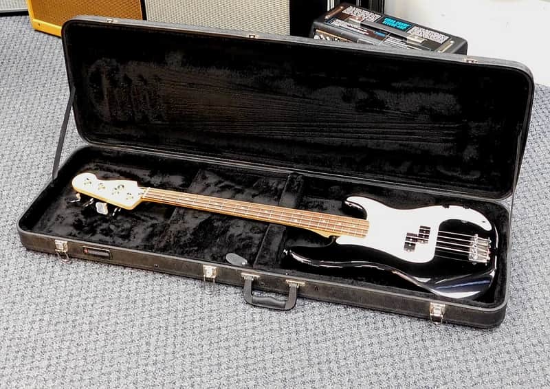 2021 Fender Player Precision Electric Bass w/Case! Gloss Black! VERY NICE!!! image 1