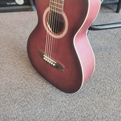 Art & Luthier AMI Parlor 2002 - Burgundy burst image 2