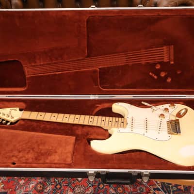 Fender 1980 The Strat Olympic White Gold Hardware OHSC image 13