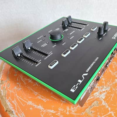 Roland AIRA VT-3 Voice Transformer 2014 - 2018 - Black image 6