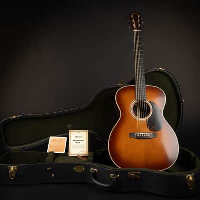 2022 Martin Custom Shop Expert 000-28 Authentic 1937 - Ambertone | USA Vollmassive Vintage Reissue Westerngitarre Adirondack Fichte | CoA OHSC Bild 1