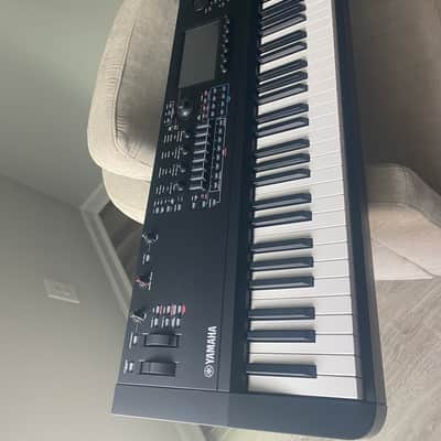Yamaha MODX M8 88-Key 16-Voice Synthesizer 2025 - Present - Black image 5