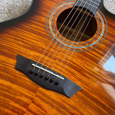 Washburn Comfort WCG12FCE 2025 - Cognac Sunburst image 6