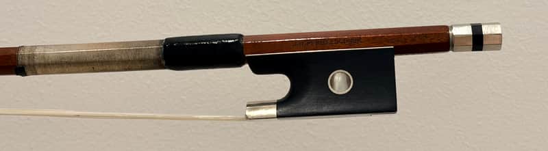 H.R. PFRETZSCHNER A very fine old German violin bow by H.R. Pfretzschner 61 grams 4/4 image 1