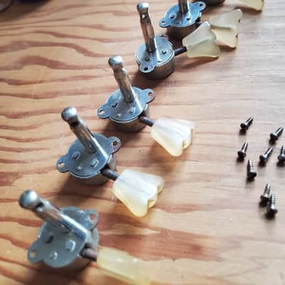 Hofner Electric Guitar Tuners 176, 173, 172 Early 1960s image 1