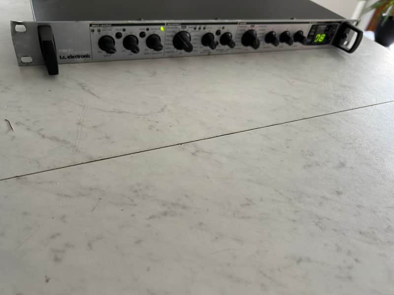 TC Electronic M300 Dual Engine Effects Processor | Reverb