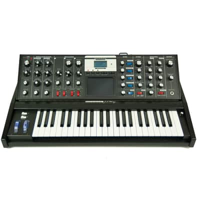 Moog Minimoog Voyager Old School 44-Key Monophonic Synthesizer