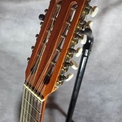 Valeriano Bernal  Custom Mandriola 1989 – 12 strings (6 double courses) – Cedar/Mahogany – unique, rich voice image 10