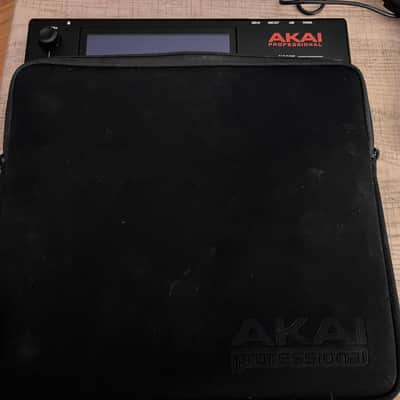 Akai MPC Studio Black Music Production Controller V1 2016 - 2020 - Black image 11