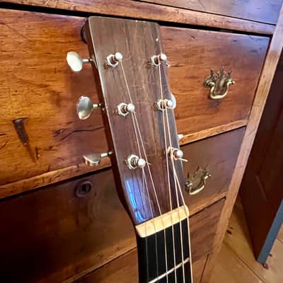 Left-handed Pre War Guitars OO-18 2023 - Shade top image 5