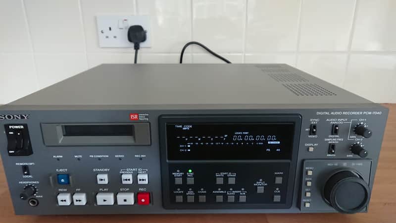 Sony PCM-7040 Professional Digital Audio Recorder DAT - Perfect image 1