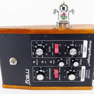 Moog Moogerfooger MF-103 12-Stage Phaser + Fast Neuwertig + OVP + 1,5J Garantie image 11