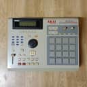 Akai MPC2000XL 32MB and 8 outs IB-208P