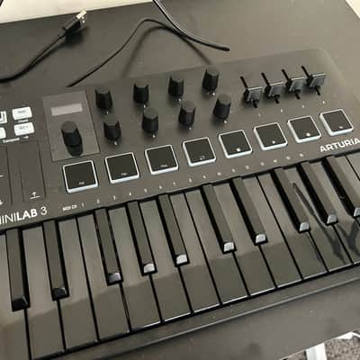 Arturia MiniLab MKIII 25-Key MIDI Controller 2022 - Present - Black