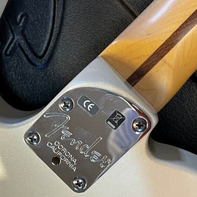 2011 Fender American Deluxe Telecaster Olympic Pearl image 11