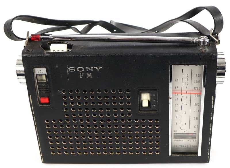 Vintage Sony Japan TFM-110F Portable Transistor Radio FM/SW/MW w