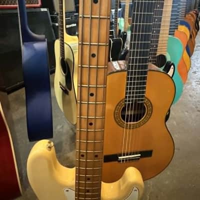 Fender Precision Special Bass with Maple Fretboard 1980 - 1983 - Arctic White image 7