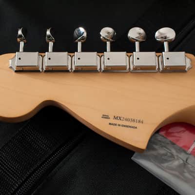 Fender Player II Jaguar Hialeah Yellow image 12