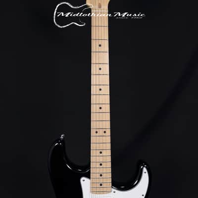 Fender USA 2004 Stratocaster Standard HSS - Black Finish w/Blue Fender Case USED image 3