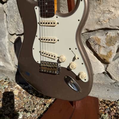 Fender Custom Shop 1965 Stratocaster Shoreline Gold over Lake Placid Blue 2022 - Shoreline Gold over Lake Placid Blue image 10