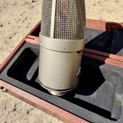 Neumann M149 Tube Condenser Mic w/ Power Supply & Accessories image 3