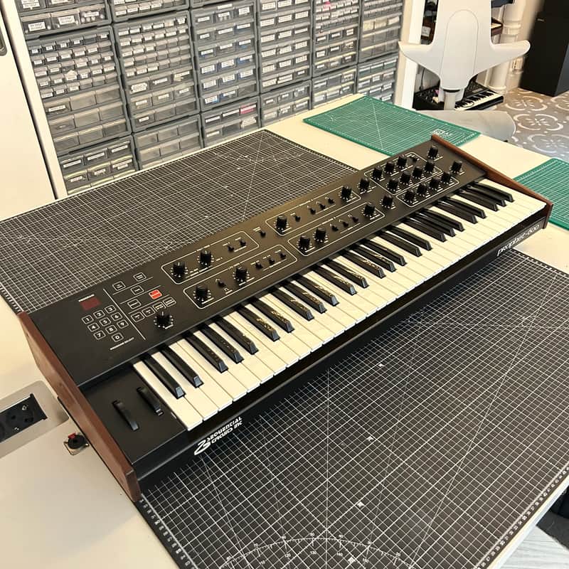 1982 – 1985 Sequential Prophet 600 61-Key 6-Voice Polyphonic S…