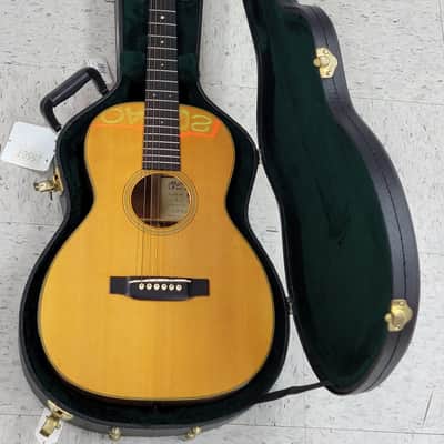 Martin UMFG Custom #5 Natural image 13