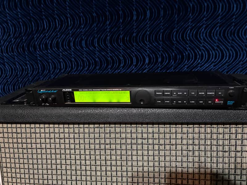 Alesis QuadraVerb 2 Dual Channel Octal Master Effects with Digital I/O 1990s - Black image 1