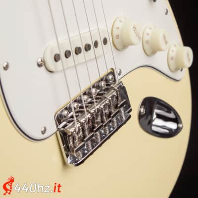 Fender Custom Shop 1968 Stratocaster Deluxe Closet Classic '68 DLX CC - Aged Vintage White image 9