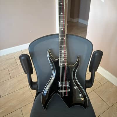 B.C. Rich Bich Bass VI 30’ Scale image 3
