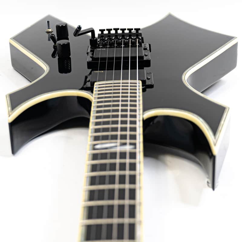 B.C. Rich Warlock NJ Deluxe w/ Gigbag – Iconic Metal Axe with