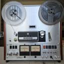 Pioneer RT-1020H 4-Track Stereo 1/4" Reel-to-Reel Tape Deck 7 1/2 & 15 IPS. 1974 - 1977 - Silver
