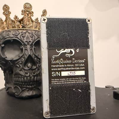 EarthQuaker Devices Bit Commander Analog Octave Synth V2 2017 - Present Various image 2