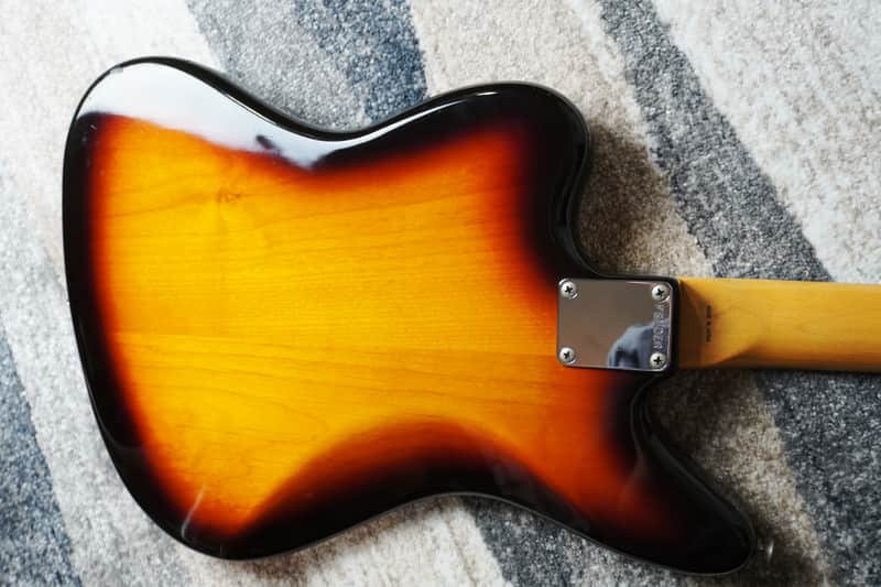 Fender Jaguar (1986) – JG66-75 3-Color Sunburst / Fujigen Japan E