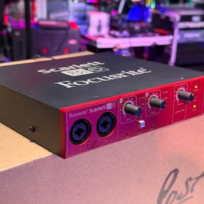 Focusrite Scarlett 8i6 USB Audio Interface Bild 3