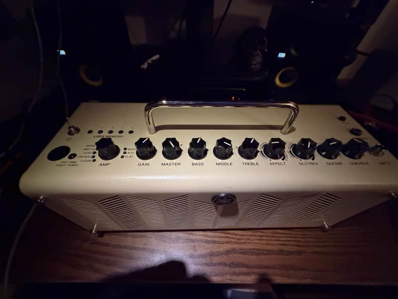 Yamaha THR10 10-Watt 2x3