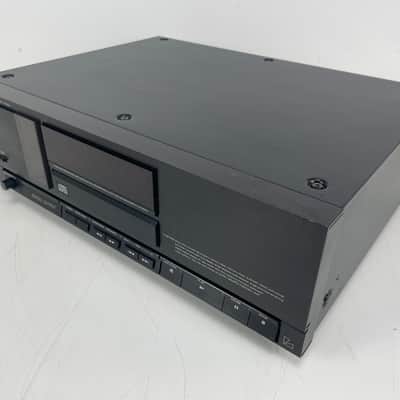 Luxman - D-103u - Compact Disc Player - Tube CD Player image 4