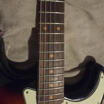 Fender American Vintage II '61 Stratocaster 2022 - Present - 3-Color Sunburst image 10