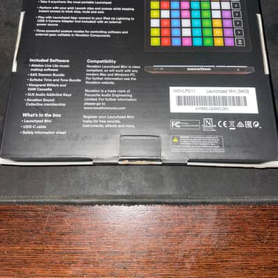 Novation Launchpad Mini [MK3] 64-Pad USB MIDI Grid Controller image 3