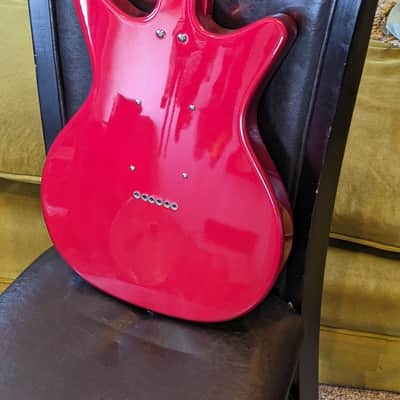 Danelectro Vintage 12-String 2025- Red Metallic image 3