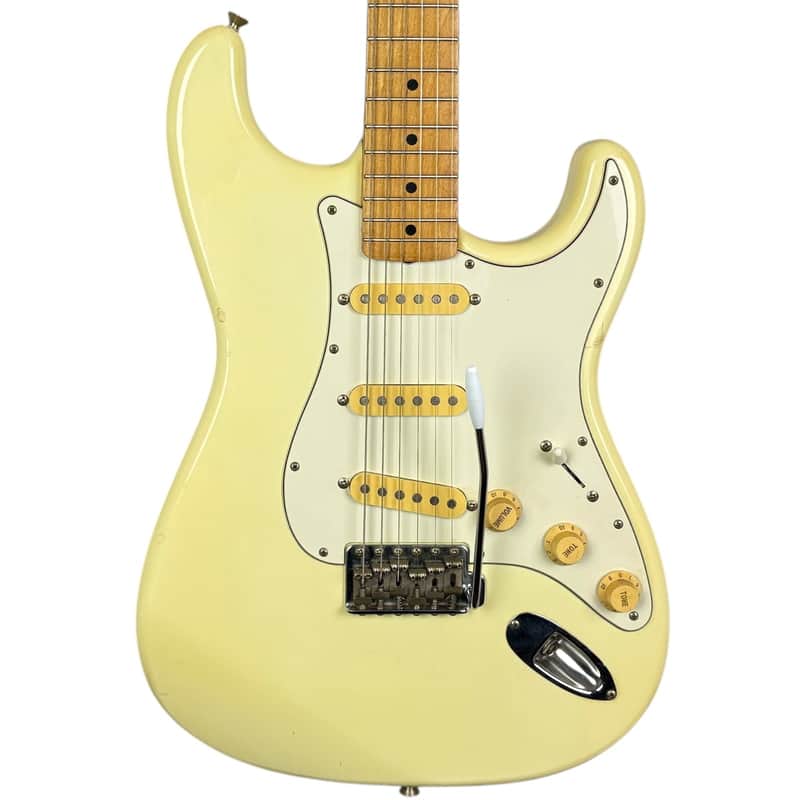 Fender Japan ST-45 Stratocaster 2004-2005 - Vintage White image 1