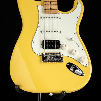 Suhr Classic S Antique Vintage Yellow image 3