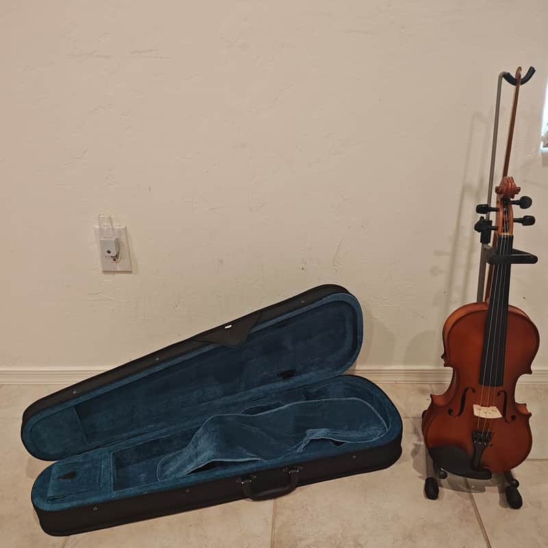 Mendini by Cecilio 4/4 (full size) MV300  Beginner Violin image 1