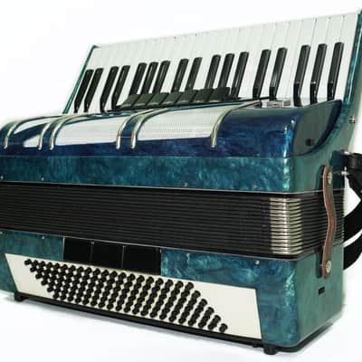 Russian Accordion Vintage Piano Accordian Voskhod 120 Bass Buttons, with New Straps, Keyboard Soviet Accordian, 2684 image 5
